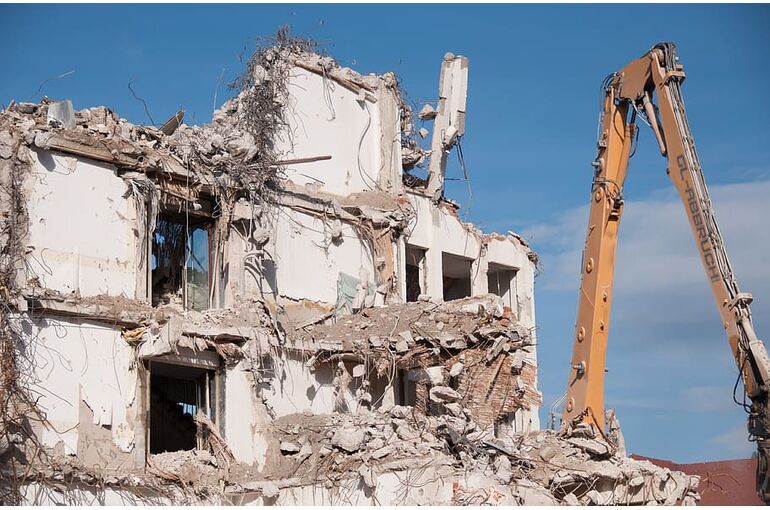 broken-demolished-demolition-abandoned
