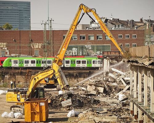 site-demolition-work-demolition-excavators