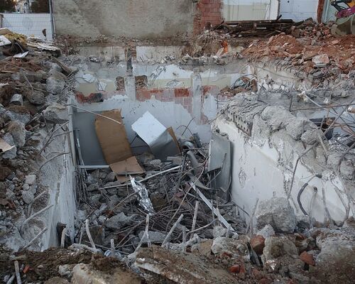 demolition-work-site-debris-keller